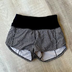Lululemon speed up short size 2